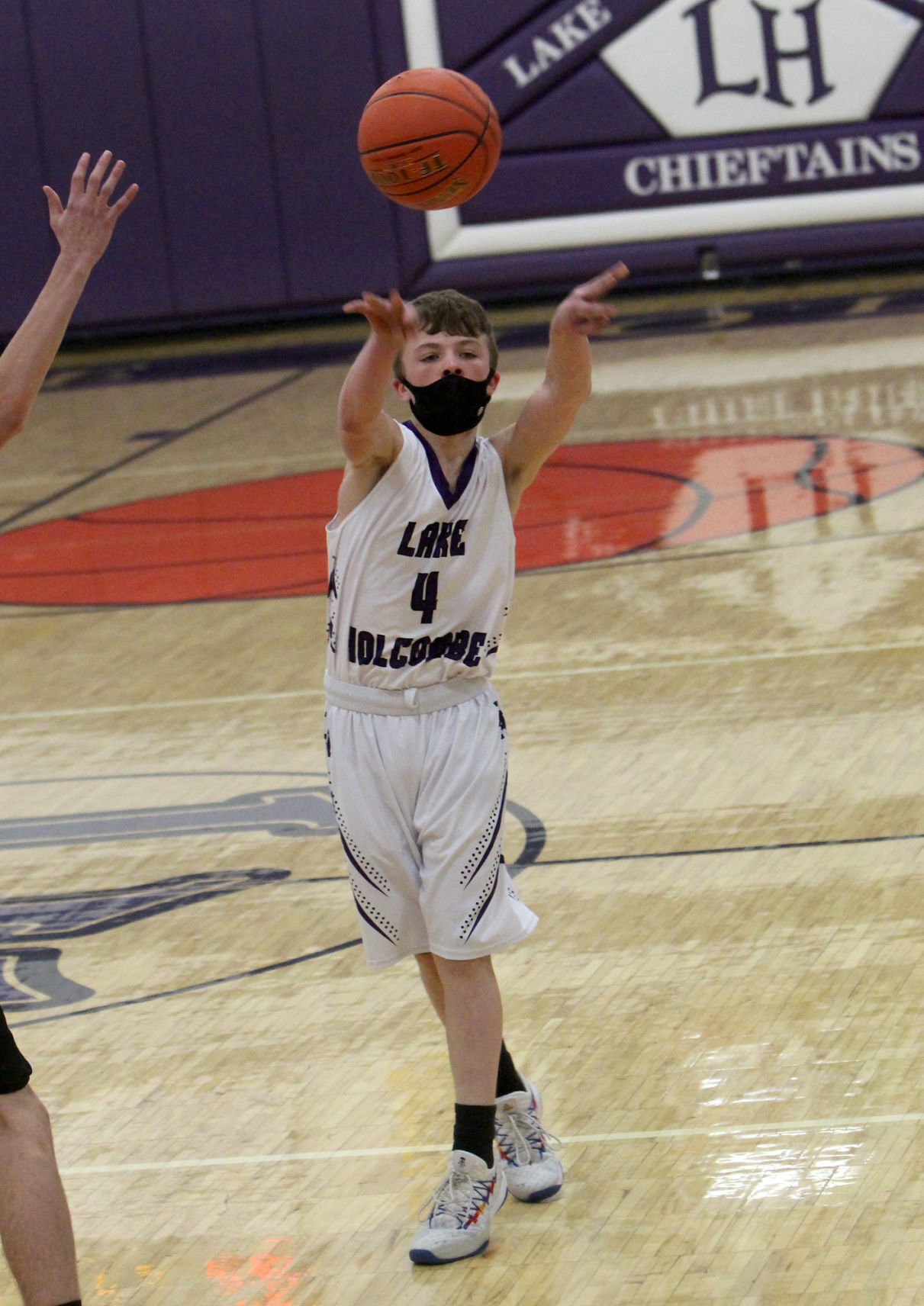 Winter at Lake Holcombe boys basketball 1-5-21